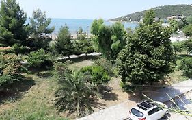 Soula'S Sunshine Blue Apartment